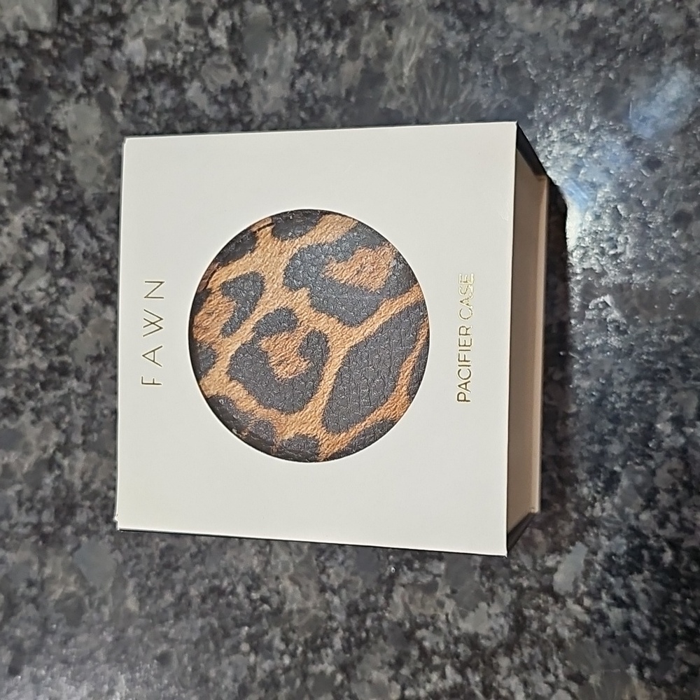 NEW Fawn Design Pacifier Case Leopard Print Faux Leather Holder Hook Zip - Picture 2 of 8